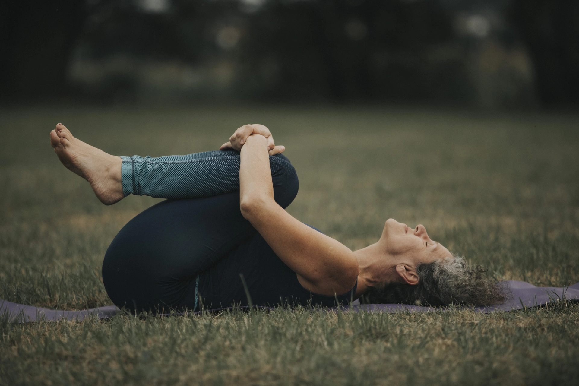 W asanie, poprzez odpuszczenie wysiłku, odnajdujemy stabilność i spokój